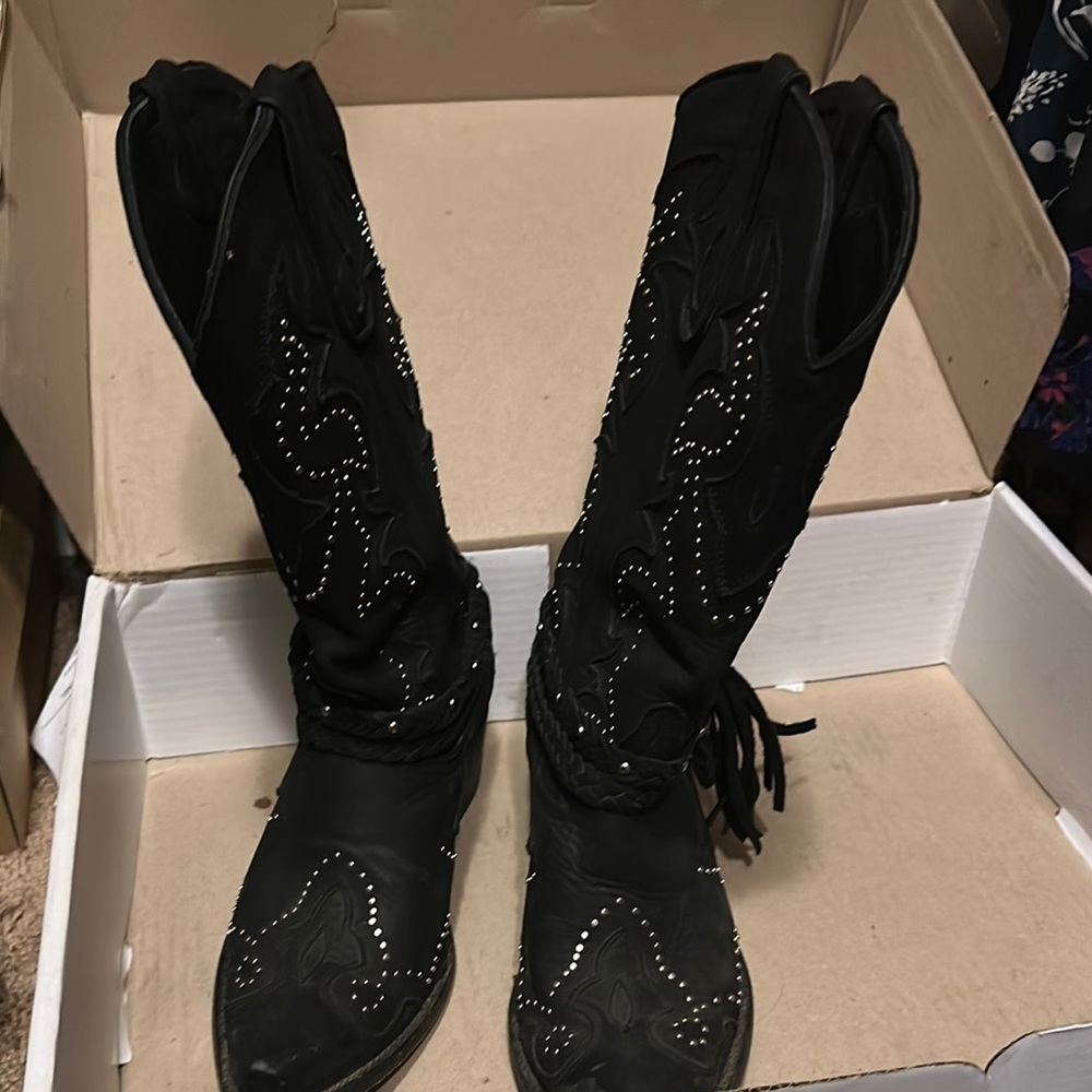 Black Western-Style Women's Boots